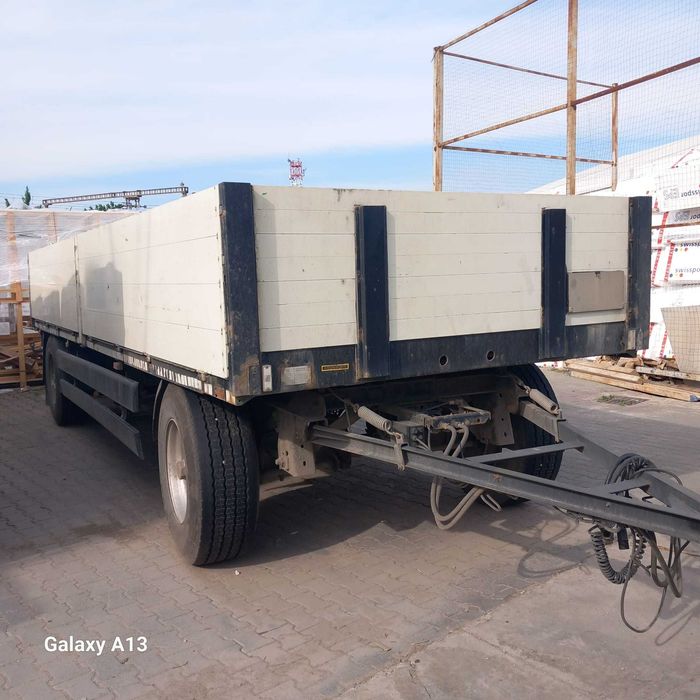 De vanzare Camion Scania cu Macara + Remorca