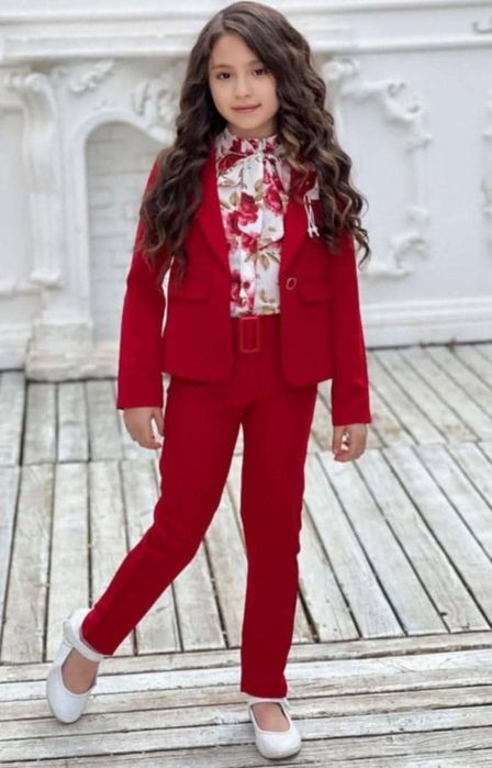 Compleu fete și baieti