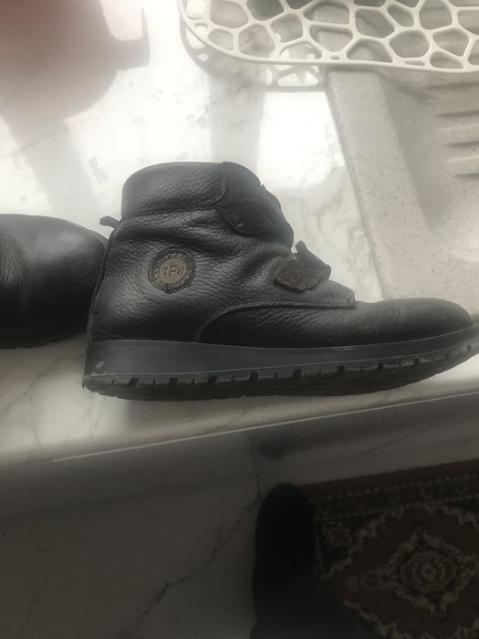 Продам осеннюю обувь мальчиковую