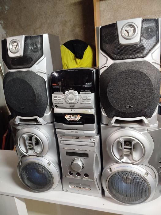 Аудиосистема lg с колони aux тунер