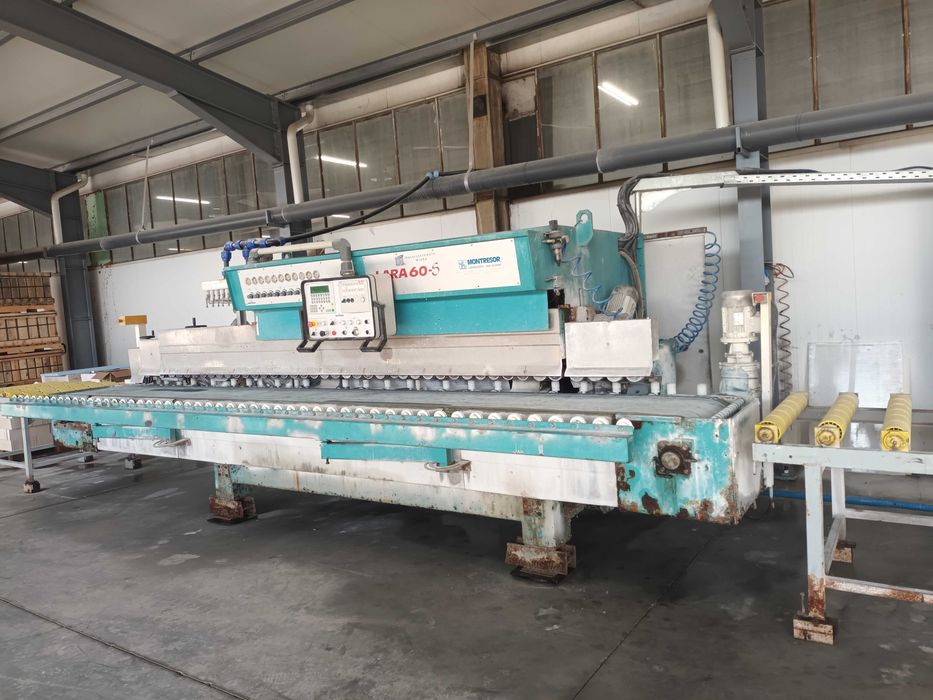 Машина за изработка на под прозоречни первази и стъпала