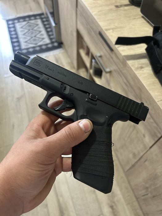 Glock 17 Gen.5 de vanzare.