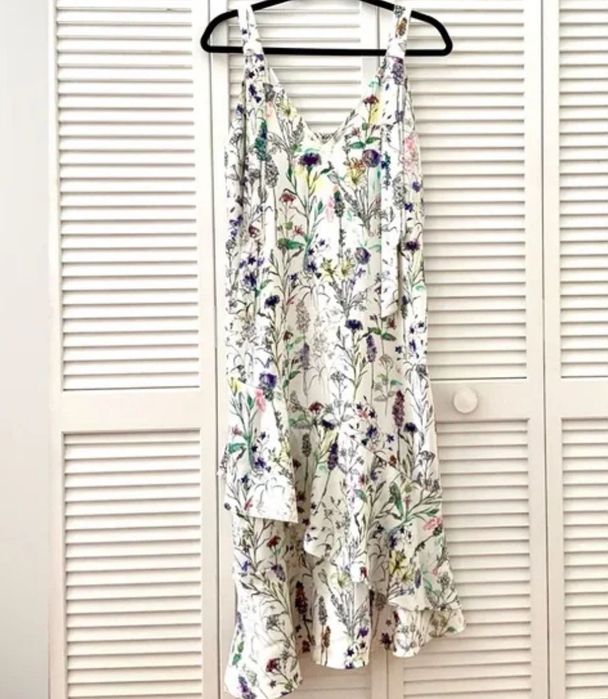 Флорална рокля с презрамки на HM