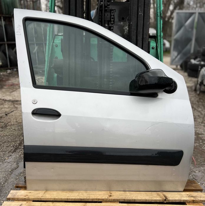 Предна врата за Dacia Logan / Дачия Логан 2007г