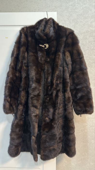 Продам Норковую шубу