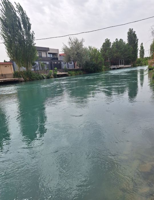 Продаётся евродом вдоль  реки БОЗСУ