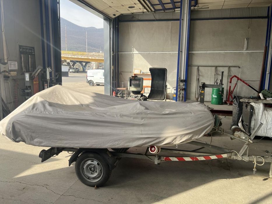 Лодка Zander + мотор Genovo 9.8 к.с. + колесар – ОТЛИЧНО състояние