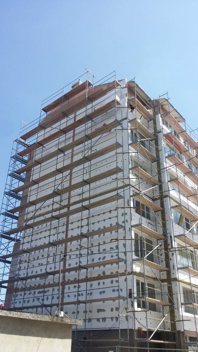 продавам  скеле немско поцинковано .