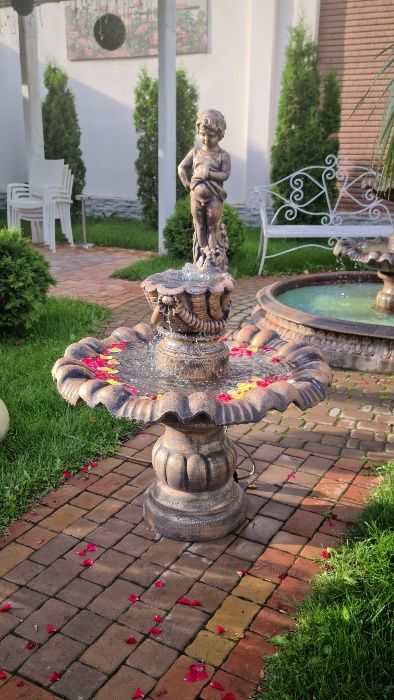 Fantana arteziana.F33.fantana beton, ornament gradina, fantana