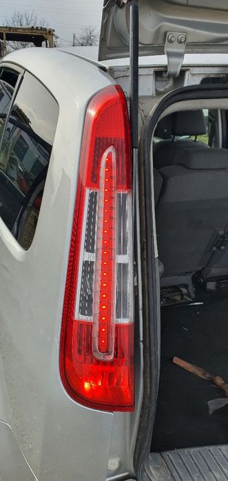 Ceasuri bord/Stopuri cu led Ford Focus 2/C-MAX/S-max Facelift 8V4T-10849-GJ/ Stopuri doar pentru C-Max model Facelift la 450 bucată sau 800 ambele