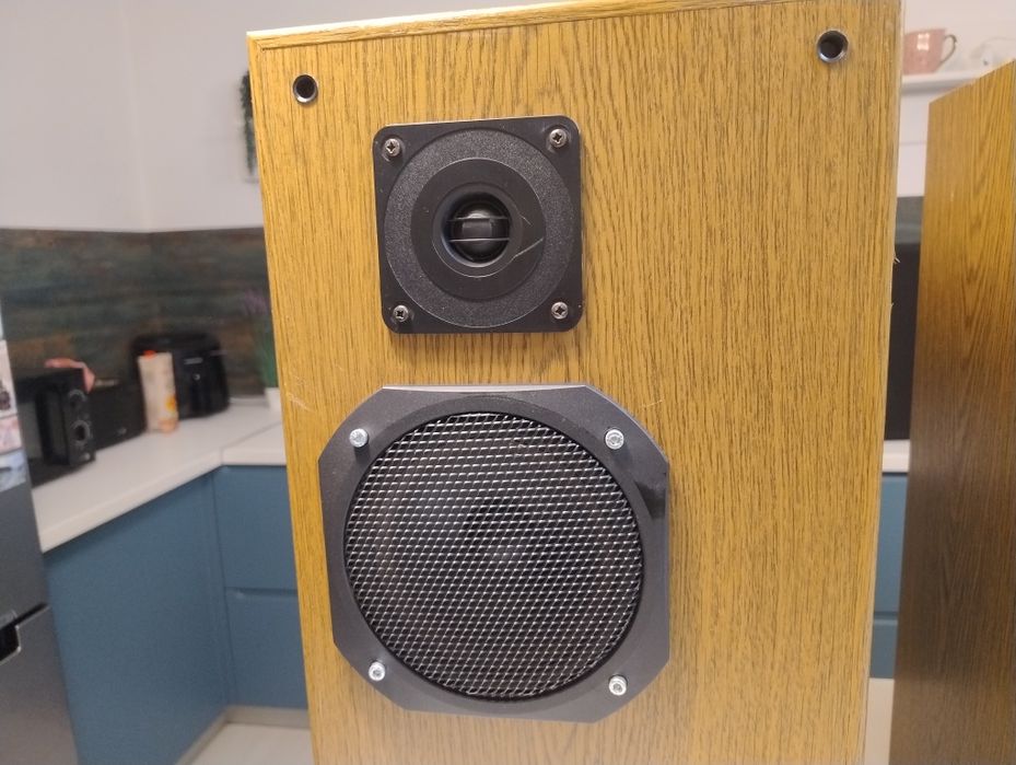 Mivoc TML-18 Transmission Line