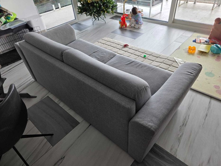 Canapea extensibila 3 locuri