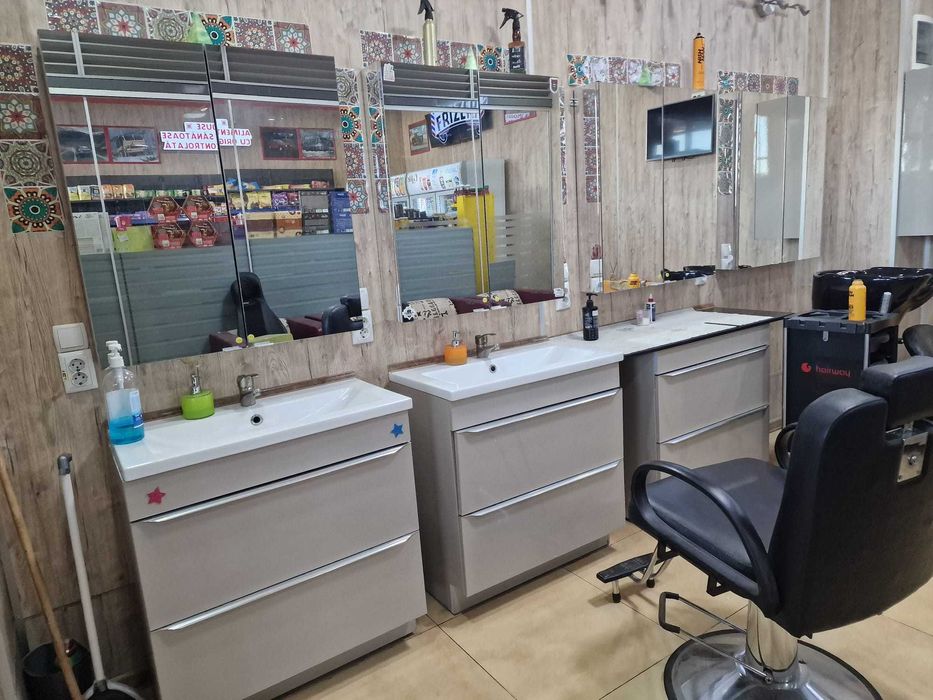 Spatiu frizerie/coafor de inchiriat