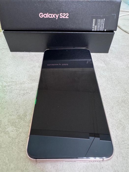 Telefon Samsung Galaxy S22