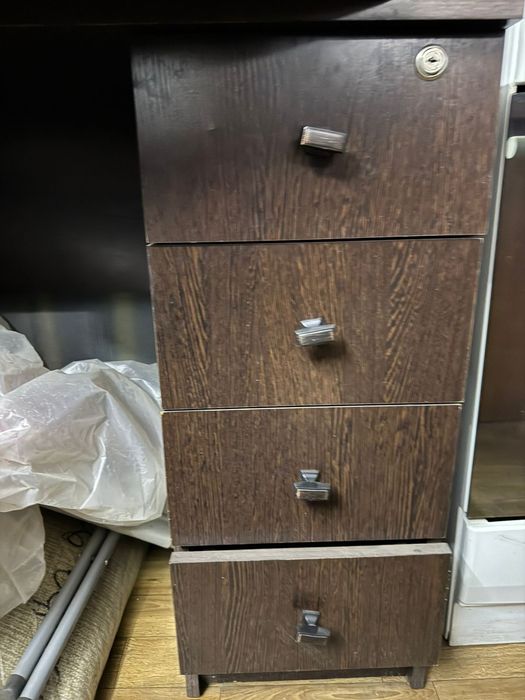 Компьютерный стол