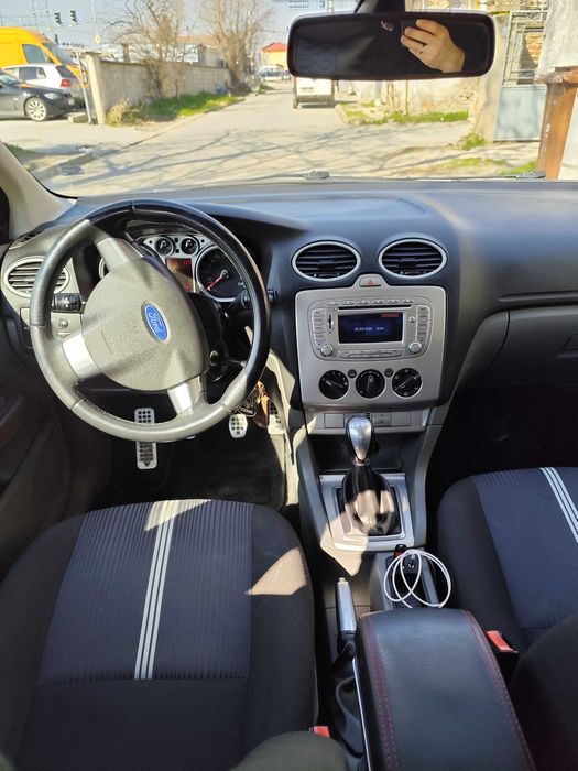 Форд фокус Мк2 2010