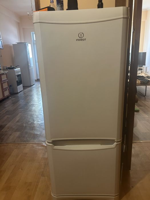 Холодильник индезит