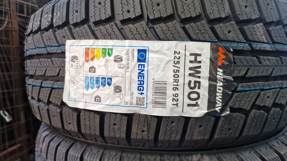 225 50 16 Headway 4 anvelope iarna noi