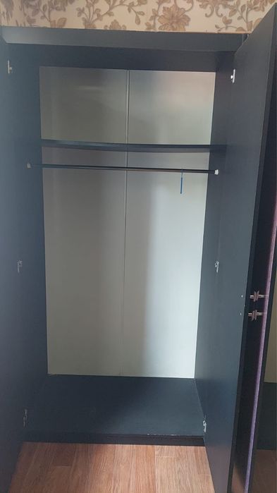 Продам 2 шкафа состояние отличное
