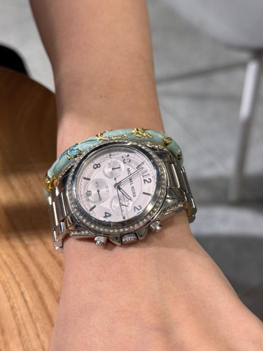 Женские часы майкл корс