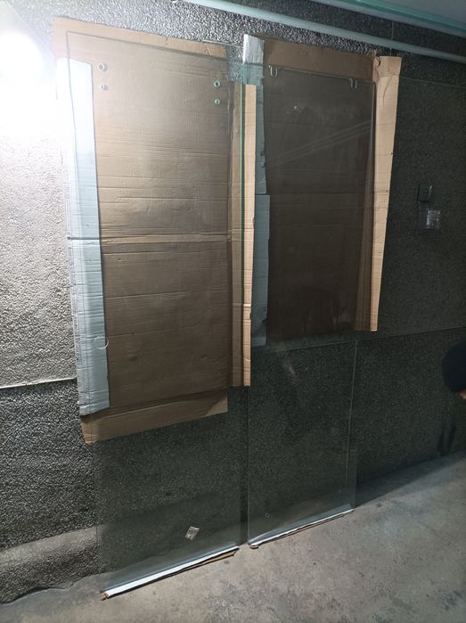 Продам зеркало двери продаются