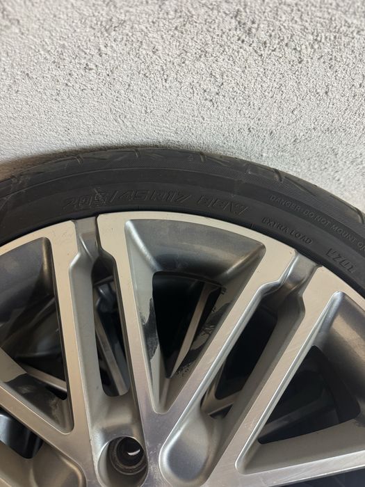 Гуми с лети джанти