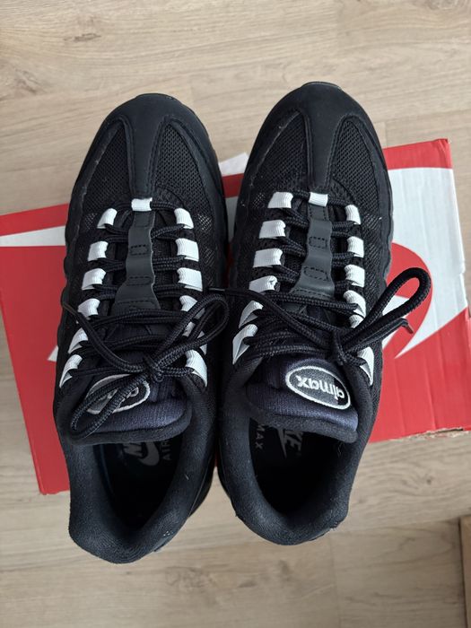 Nike Air Max 95 обувки