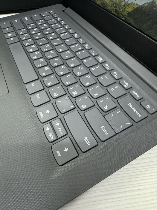 ноутбук Lenovo компактный легкий тонкий быстрый ОЗУ 8gb SSD 128gb