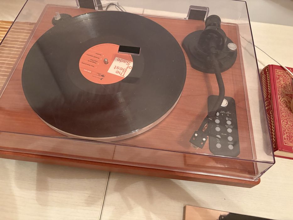 Виниловый проигрываетль