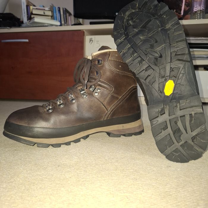 Широки планински обувки meindl bernina 2