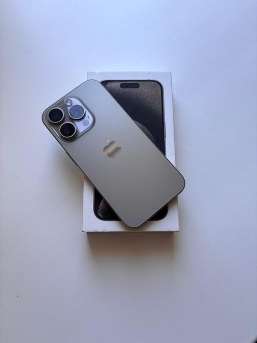 iPhone 15 pro 256гб