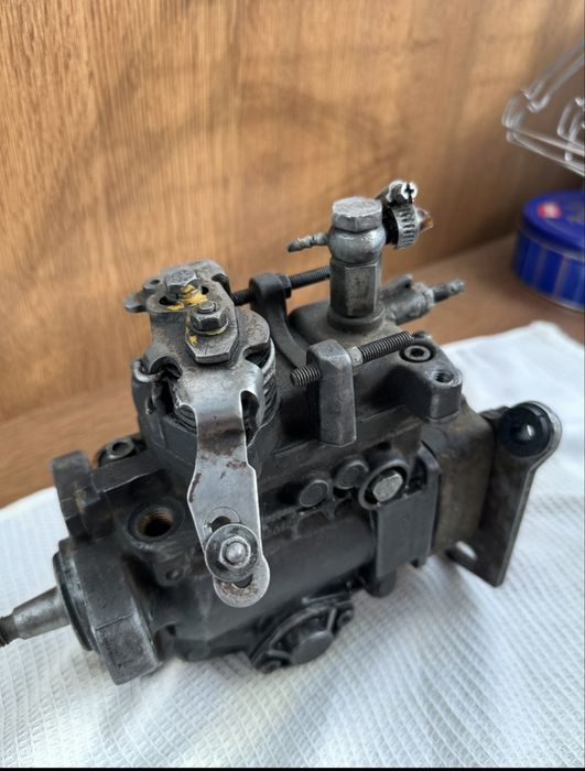 Pompa De Injectie Mecanica Volkswagen Passat/Golf 1.6 Diesel Bosch