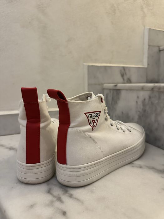 Оригинални Guess-обувки-40 номер