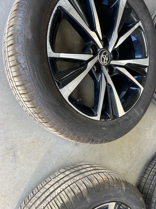 Гуми и Джанти 225/55/18 Toyota C-HR / Corolla Cross Hybrid 2022/2025