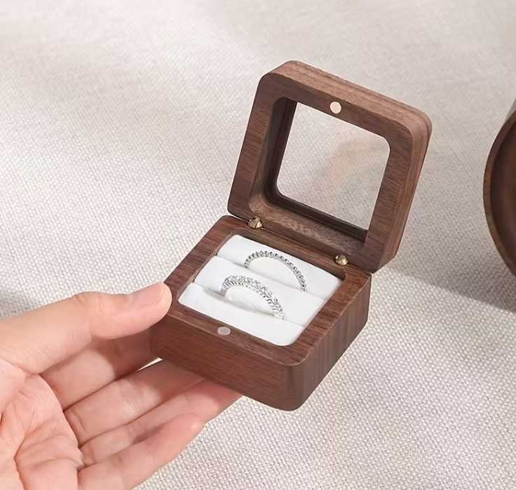 Булчинска кутия за халки и пръстени  дървена прозрачен капак за сватба