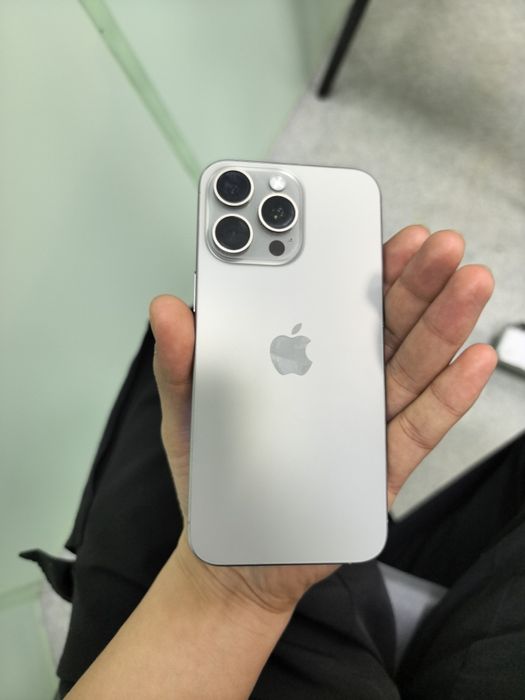 Iphone 15 pro max б/у