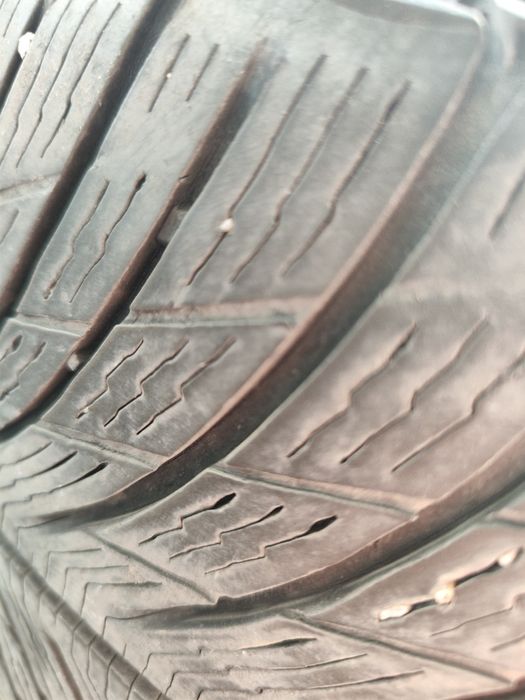 4 бр. Гуми Michelin Alpin SUV 255/50/19