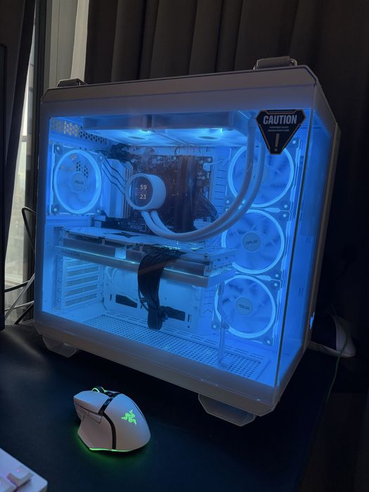 ASUS TUF Gaming GT502 Horizon TG ARGB White