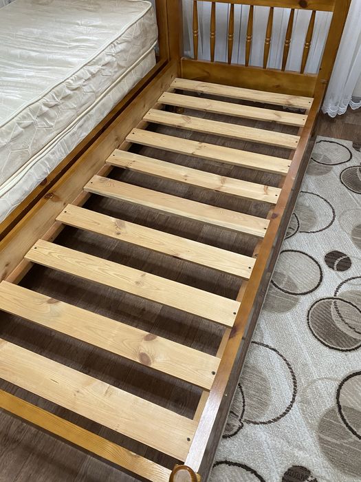 Кровать дерево (сосна) 2,0х0,9