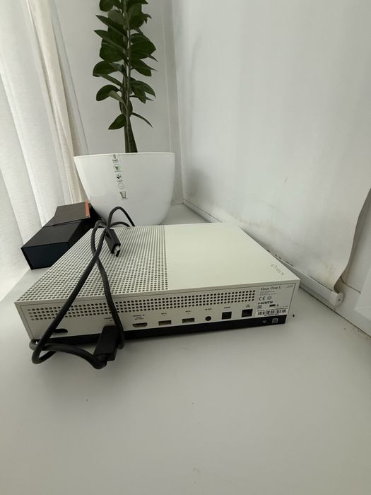 Xbox one s 500 гб