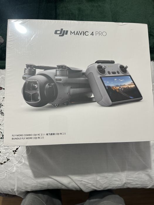DJI Mavic 4 Pro Combo