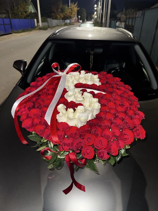 Продам свежие цветы 201 роза