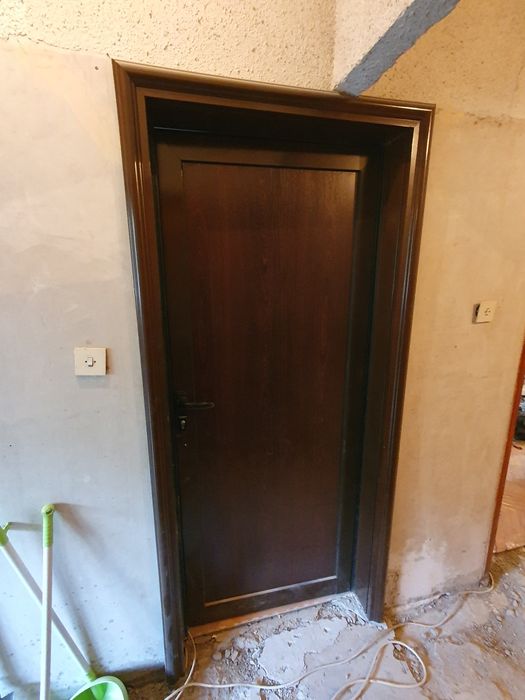 Намаление със 100 лева! Интериорни алуминиеви врати с каси на Градеви