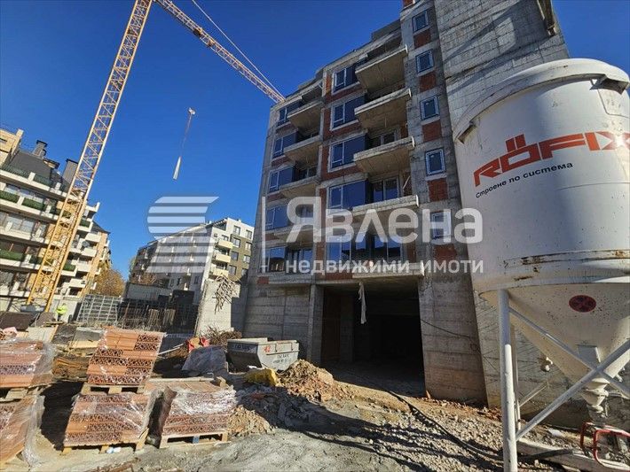 Продава се Тристаен апартамент в София, Дианабад - 118 кв.м за 2000 €/кв.м - Снимка #2