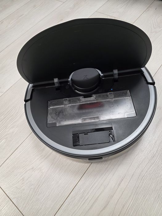Roborock S5 MAX stare foarte buna, accesorii de rezerva