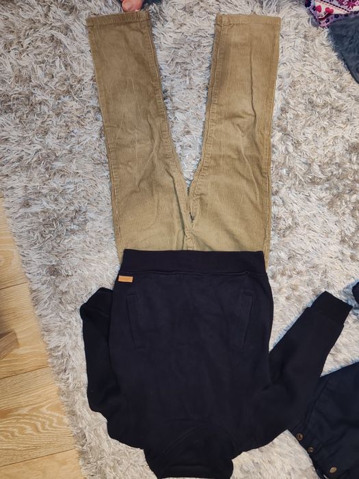 Set format din pantalon raiat și bluza 110-116 cm
