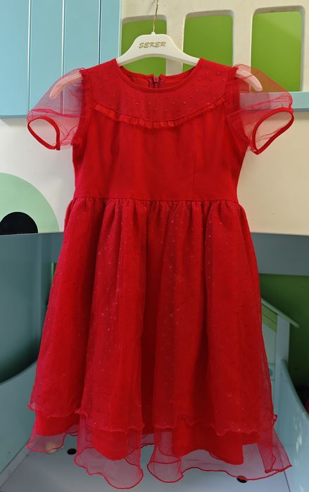 Продам платье для девочки