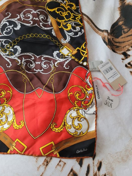 Esarfa noua Codello din saten