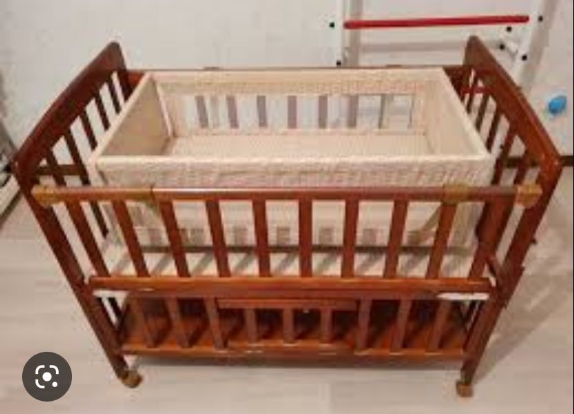 Манеж с люлькой,кровать
