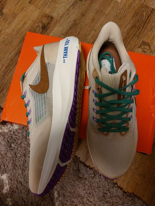 Adidasi Nike Pegadus 39